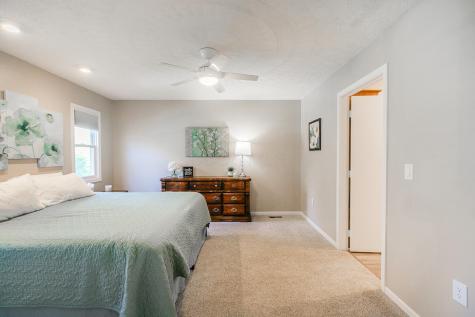 878 Winesap Drive Howard OH 43028