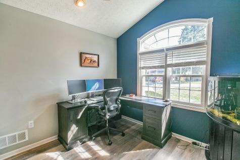 878 Winesap Drive Howard OH 43028