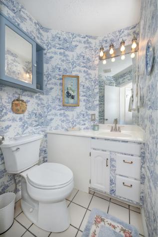 12700 Hilltop Drive Fredericktown OH 43019