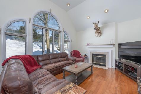 12700 Hilltop Drive Fredericktown OH 43019