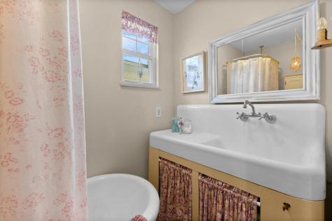 194 S Hartford Avenue Centerburg OH 43011
