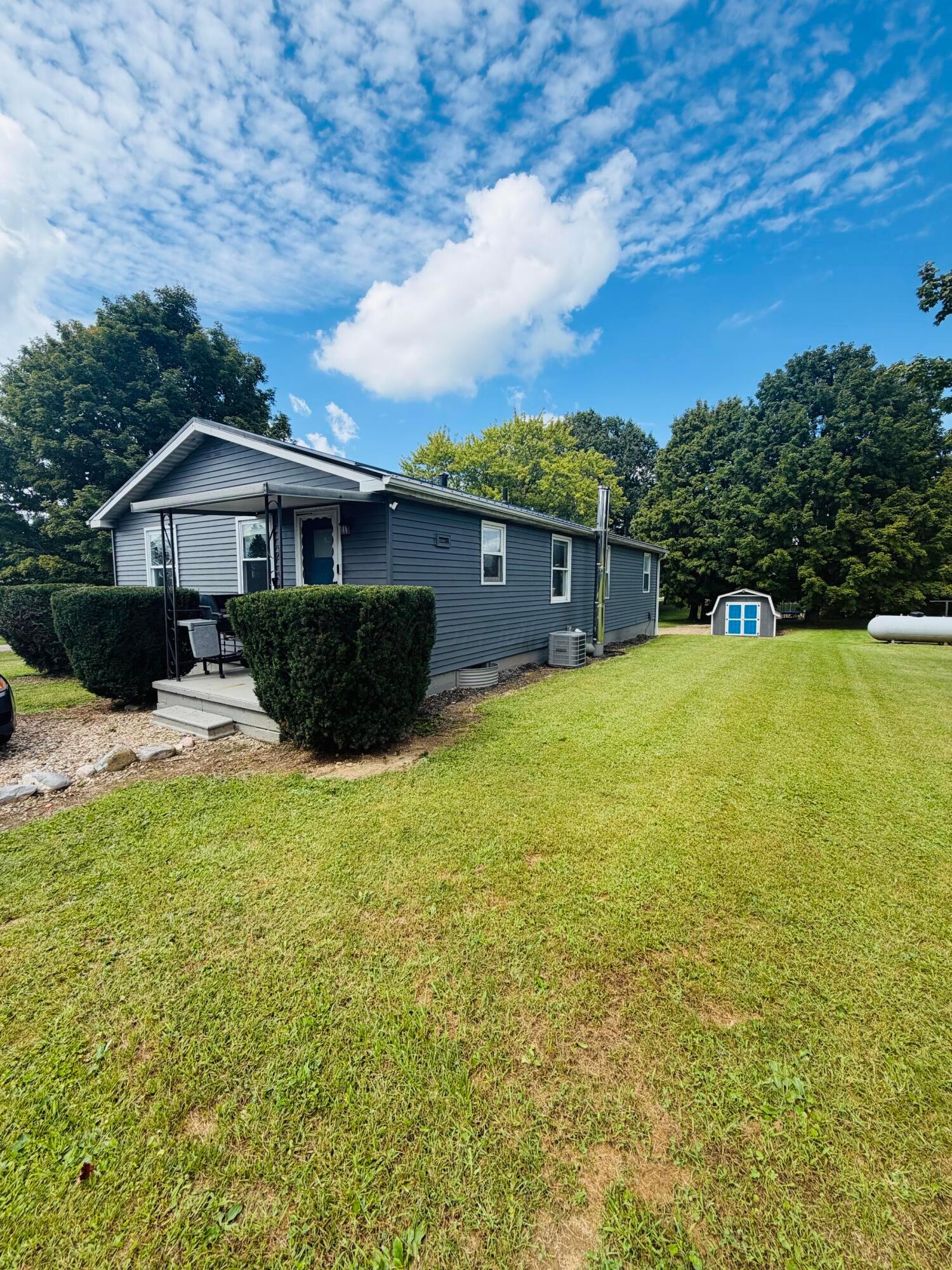 15886 Pleasant View Drive Mount Vernon OH 43050