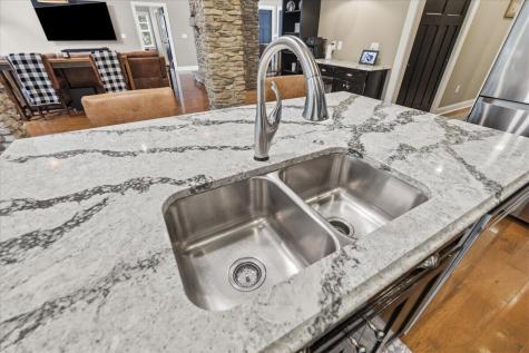 3315 Apple Valley Drive Howard OH 43028