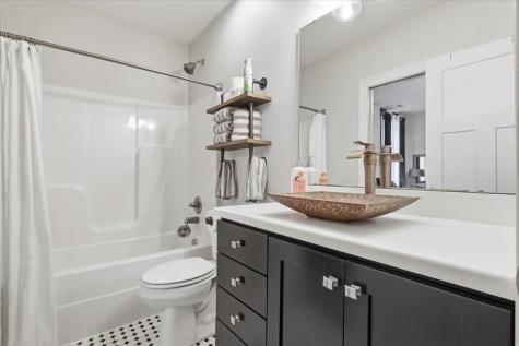 3315 Apple Valley Drive Howard OH 43028