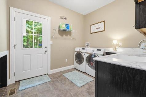 3315 Apple Valley Drive Howard OH 43028