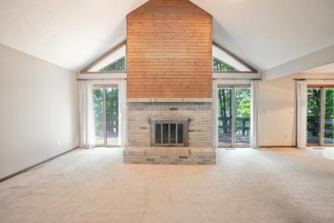 18 Grand Ridge Court Howard OH 43028
