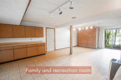 18 Grand Ridge Court Howard OH 43028