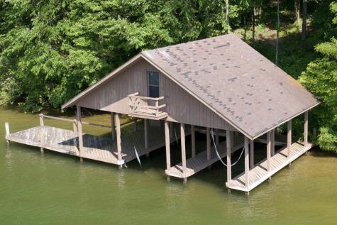 18 Grand Ridge Court Howard OH 43028