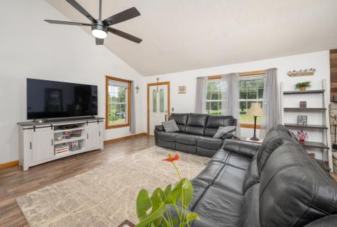 12345 Pleasant Valley Road NE Utica OH 43080