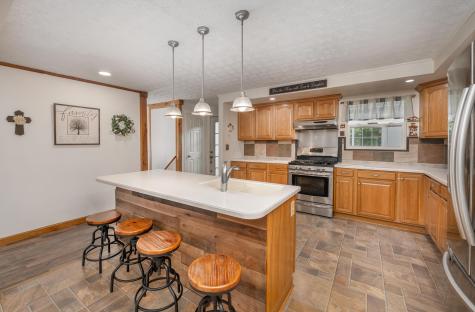 12345 Pleasant Valley Road NE Utica OH 43080