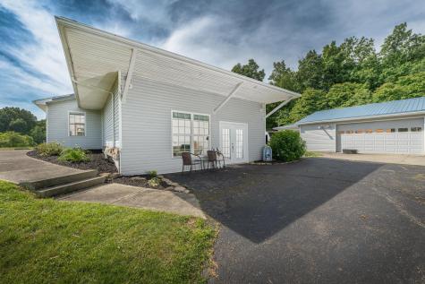 12345 Pleasant Valley Road NE Utica OH 43080