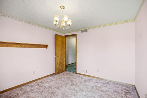 1274 Marion Road NW Utica OH 43080