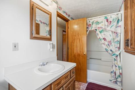1274 Marion Road NW Utica OH 43080