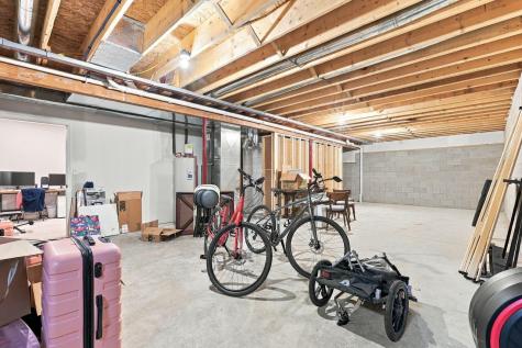 301 Lakeview Heights Drive Howard OH 43028