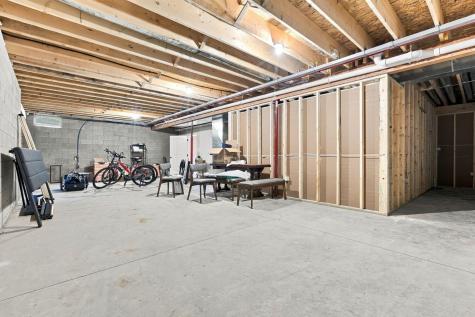 301 Lakeview Heights Drive Howard OH 43028