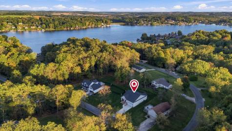 301 Lakeview Heights Drive Howard OH 43028