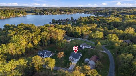 301 Lakeview Heights Drive Howard OH 43028