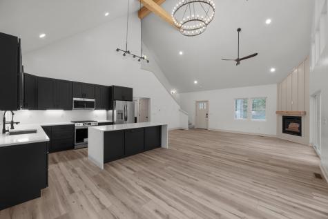 741 Floral Valley Drive E Howard OH 43028