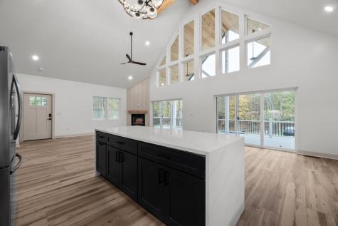 741 Floral Valley Drive E Howard OH 43028