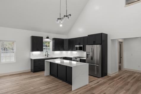 741 Floral Valley Drive E Howard OH 43028