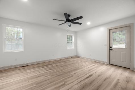 741 Floral Valley Drive E Howard OH 43028