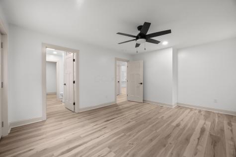 741 Floral Valley Drive E Howard OH 43028