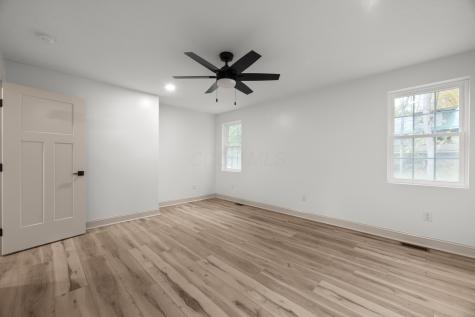 741 Floral Valley Drive E Howard OH 43028