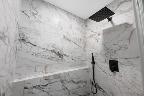 741 Floral Valley Drive E Howard OH 43028