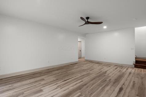 741 Floral Valley Drive E Howard OH 43028