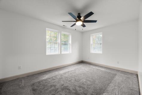 741 Floral Valley Drive E Howard OH 43028