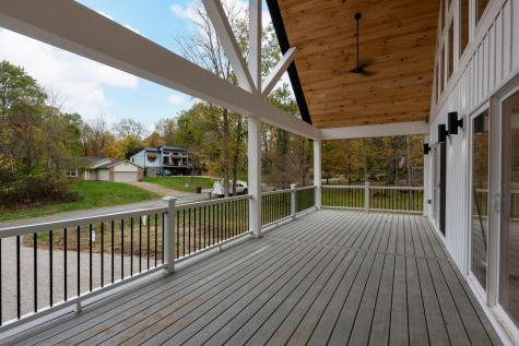 741 Floral Valley Drive E Howard OH 43028