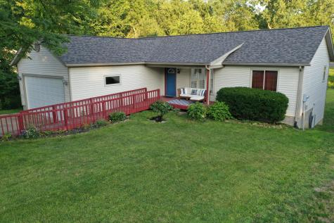 177 Lakeview Heights Drive Howard OH 43028