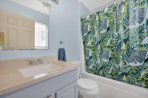 177 Lakeview Heights Drive Howard OH 43028