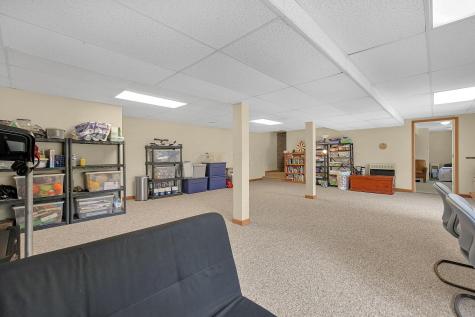 177 Lakeview Heights Drive Howard OH 43028
