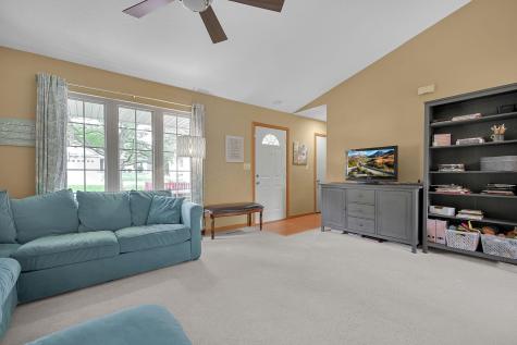 177 Lakeview Heights Drive Howard OH 43028