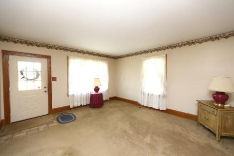 21359 Newcastle Road Gambier OH 43022
