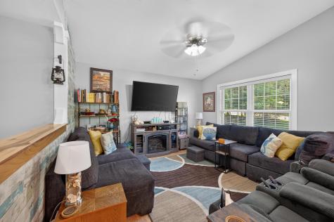 797 Royal Circle Howard OH 43028