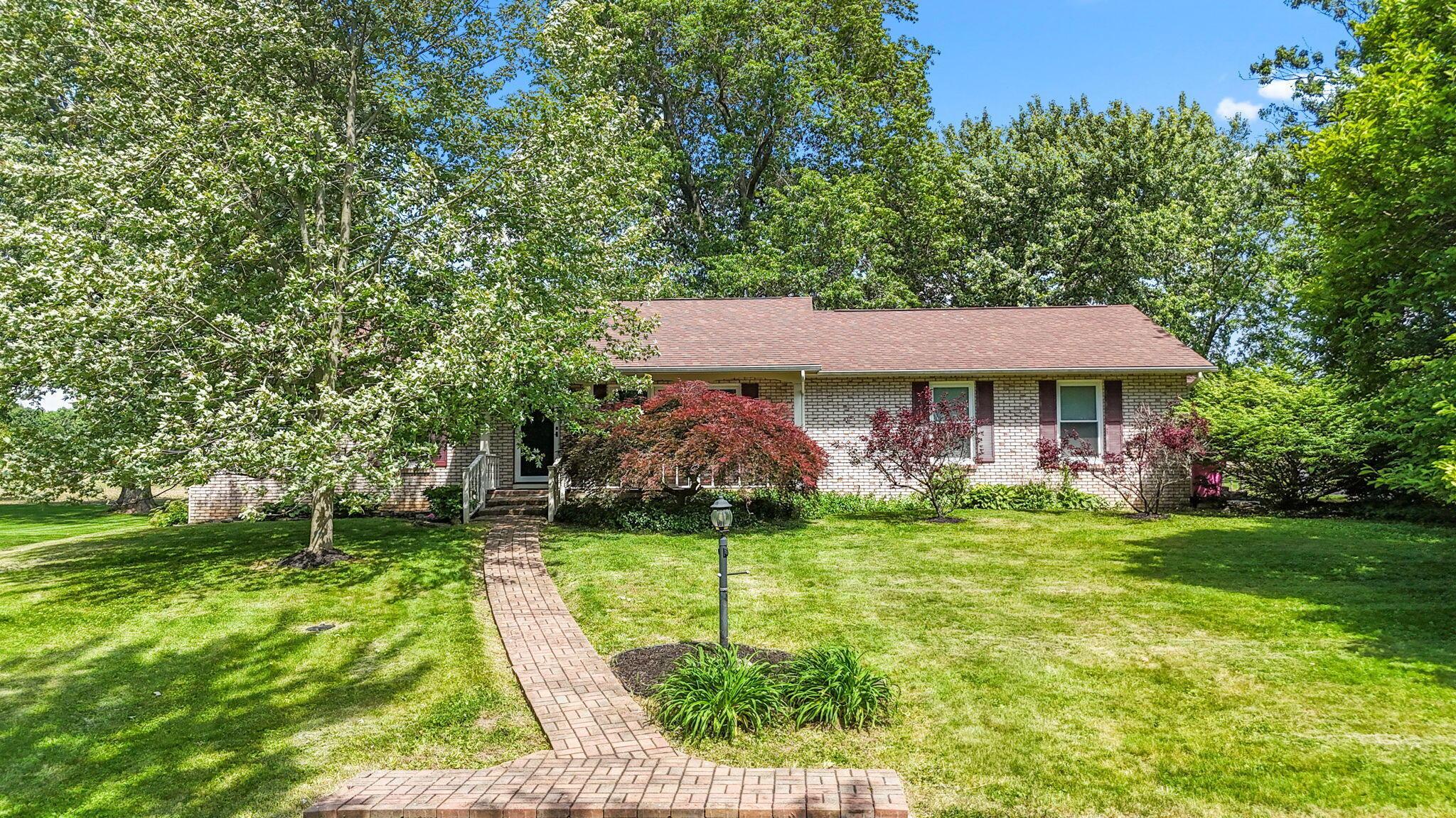328 Darlene Street Centerburg OH 43011