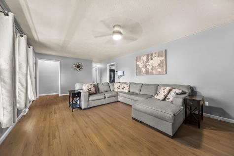 328 Darlene Street Centerburg OH 43011