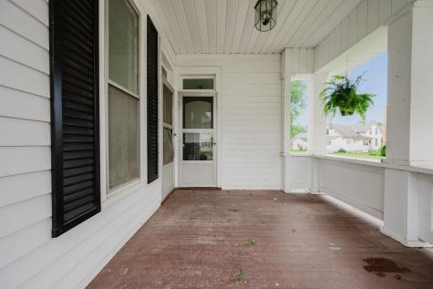 77 S Hartford Avenue Centerburg OH 43011