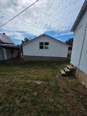 12437 Mary Street Howard OH 43028
