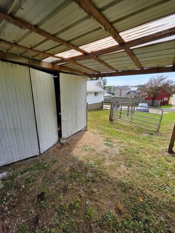 12437 Mary Street Howard OH 43028