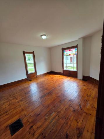 12437 Mary Street Howard OH 43028