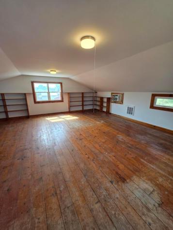 12437 Mary Street Howard OH 43028