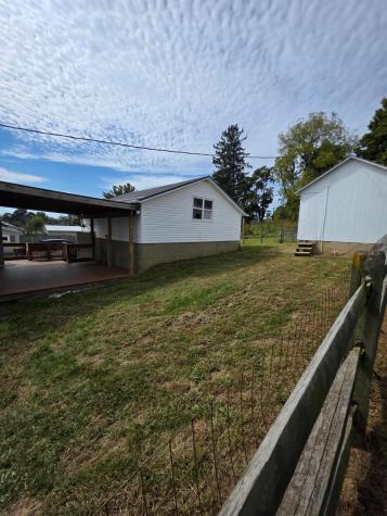 12437 Mary Street Howard OH 43028