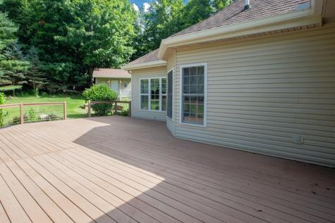 740 King Beach Drive Howard OH 43028