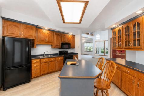 740 King Beach Drive Howard OH 43028