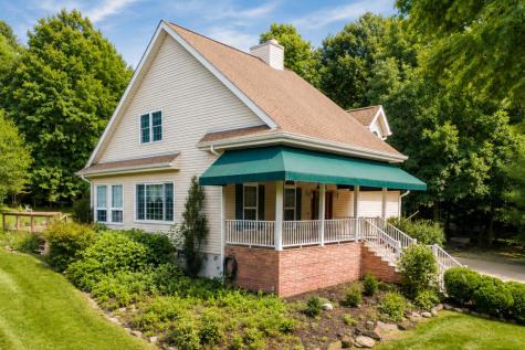 740 King Beach Drive Howard OH 43028
