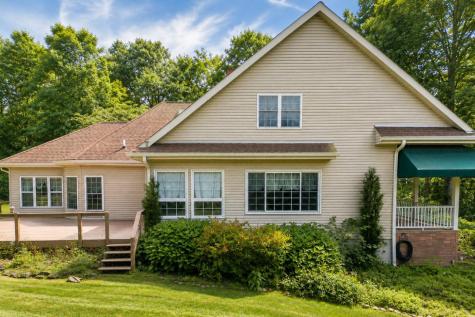 740 King Beach Drive Howard OH 43028