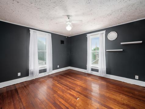 118 E Burgess Street Mount Vernon OH 43050